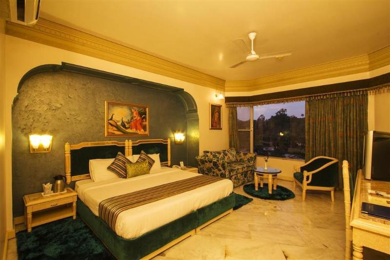 Hotel Hillock Mount Abu Exterior photo